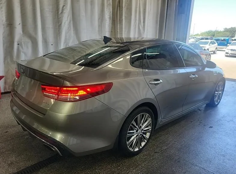 Used 2016 Titanium Silver Kia SXL Turbo image 9
