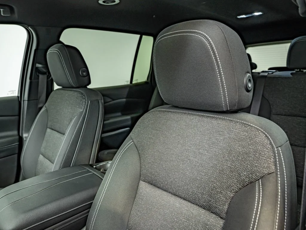 Used 2024 Summit White Chevrolet LS image 32