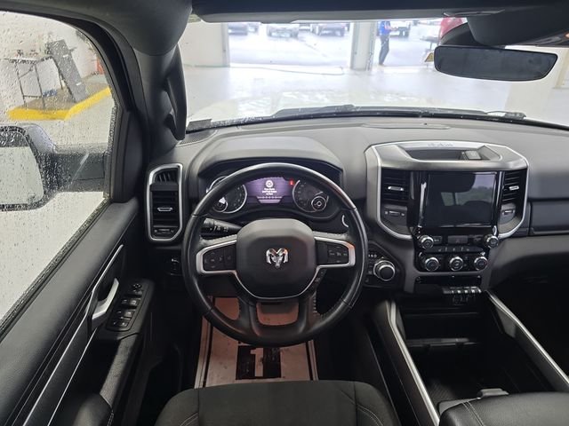 Used 2022 White Ram Big Horn/Lone Star image 12