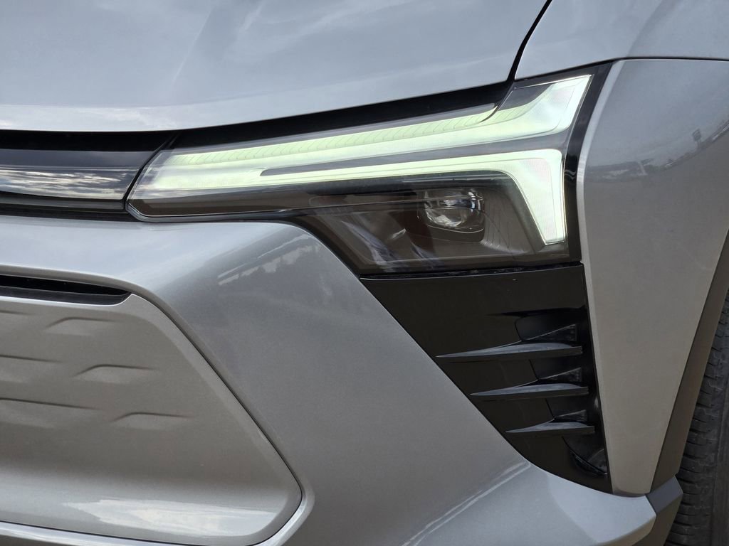 2025 Chevrolet Blazer EV LT - Photo 23