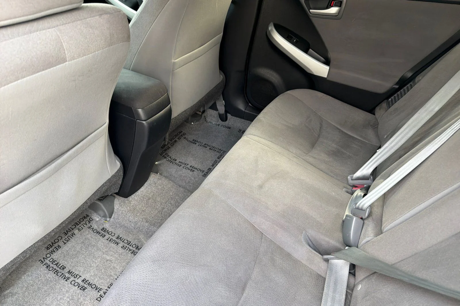 Used 2015 Red Toyota Two image 16