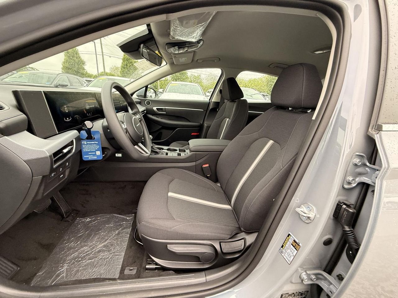 New 2026 Transmission Blue Hyundai SE image 12