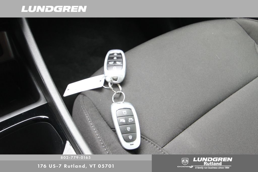 Used 2024 Blue Hyundai SEL image 29