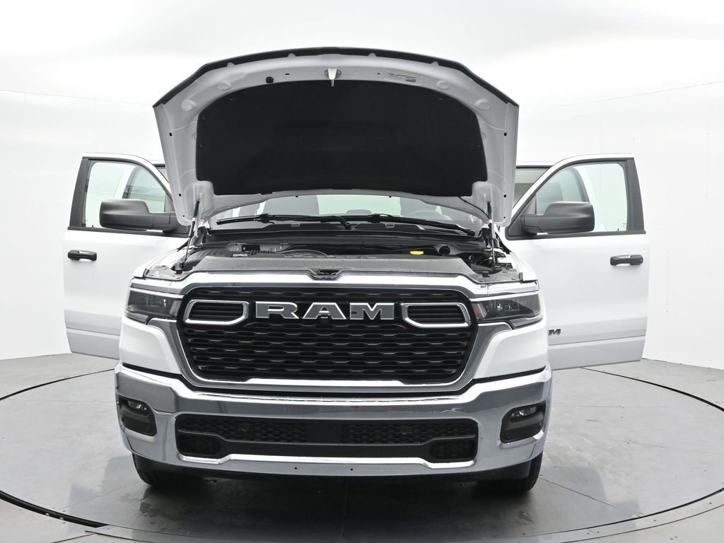 New 2026 Bright White Clear-Coat Exterior Paint RAM Big Horn/Lone Star image 45