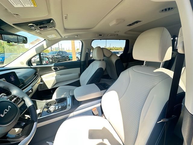 New 2026 White Kia SX Prestige image 22