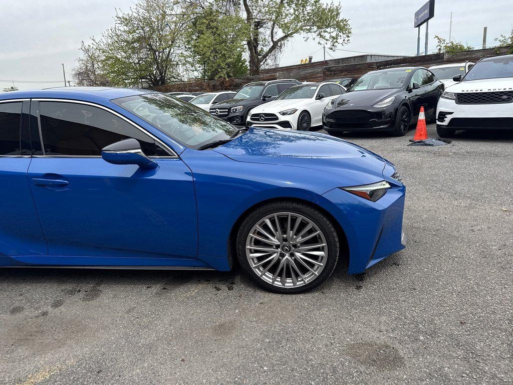 Used 2023 Grecian Water Lexus IS 300 RWD image 9