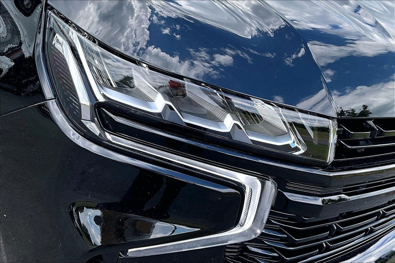 Used 2023 Black Chevrolet 4WD RST image 33