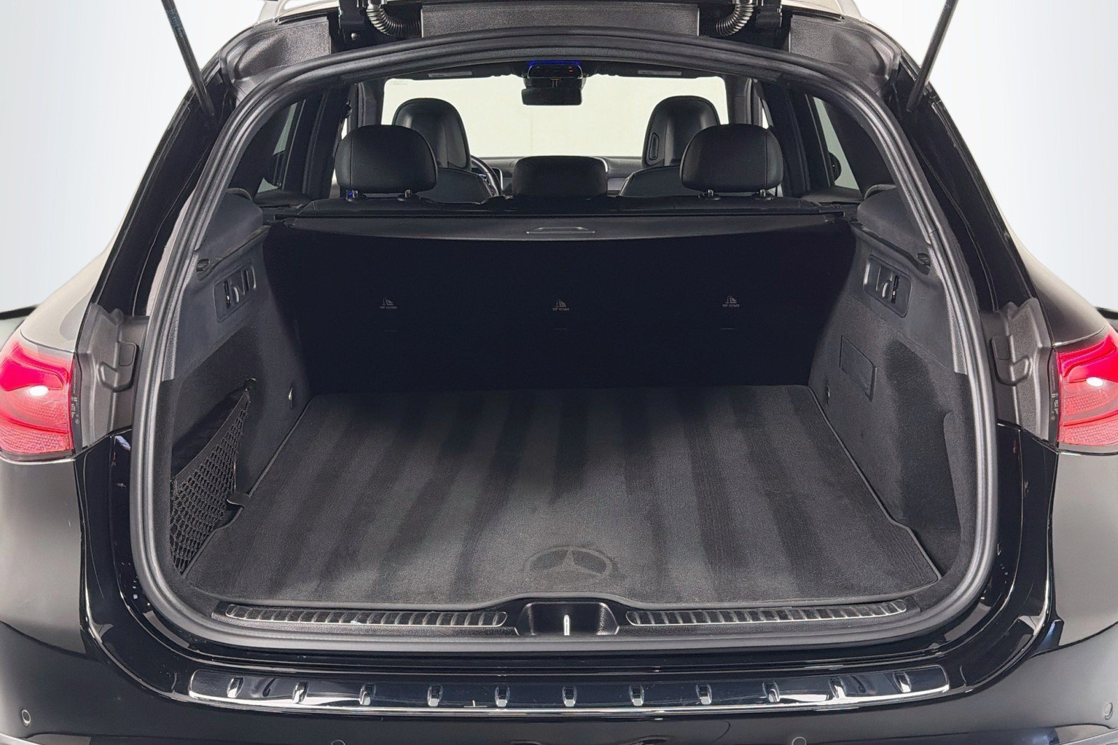 Used 2023 Black Mercedes-Benz 300 image 21