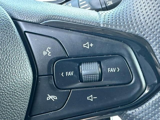 Used 2025 Summit White Chevrolet LS image 19
