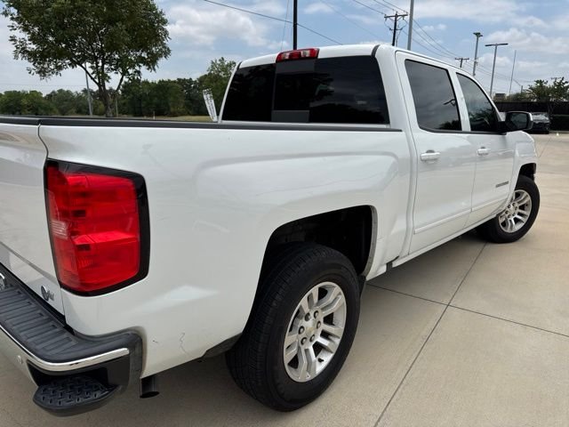 Used 2017 White Chevrolet LT image 3