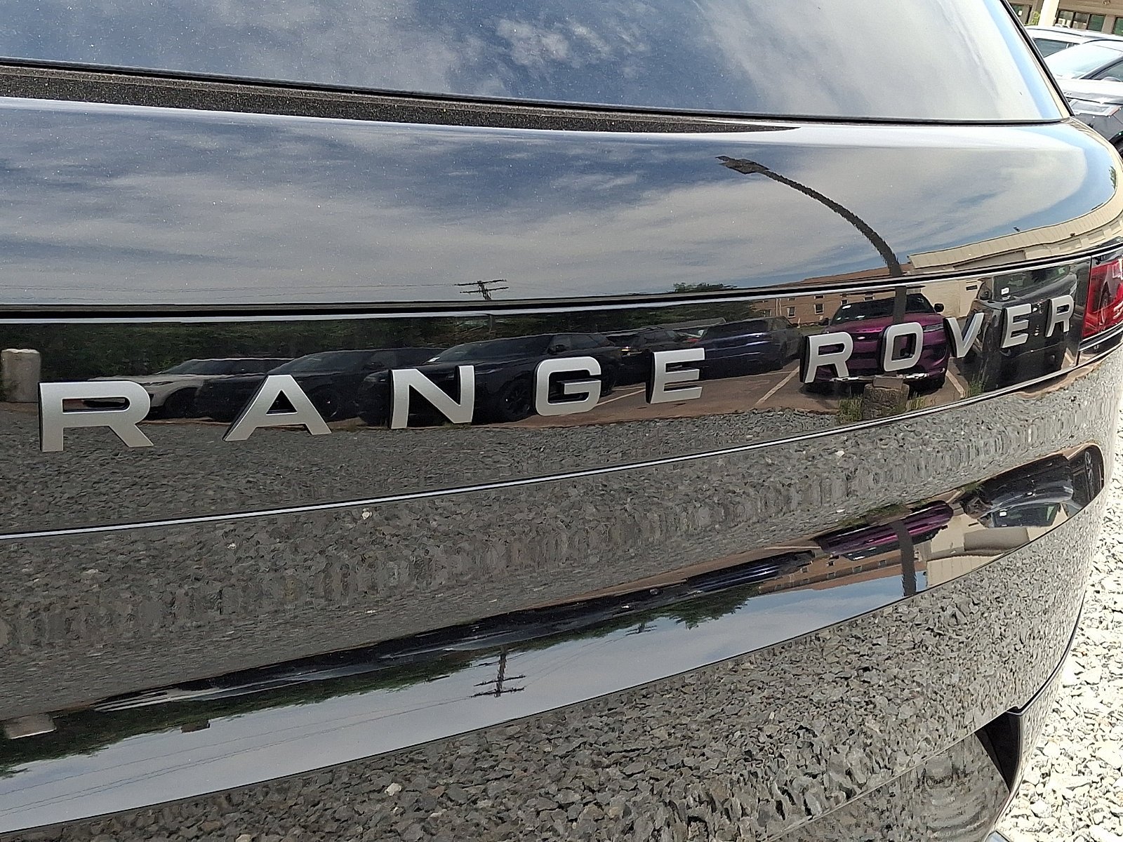 New 2026 Santorini Black Land Rover  image 20