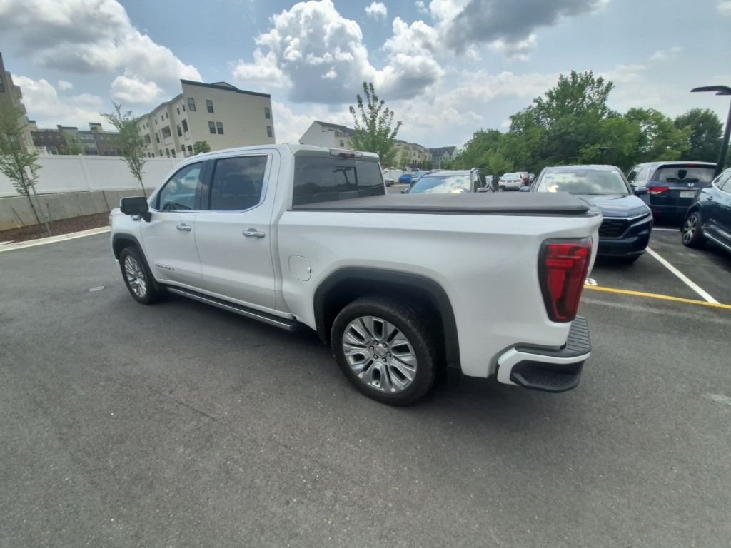 Used 2021 White Frost GMC Denali image 5