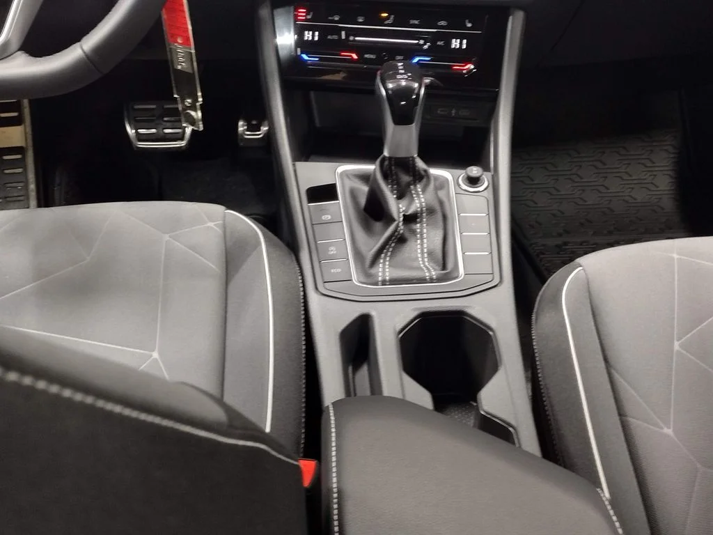 New 2026 Gray Volkswagen 1.5T Sport image 31
