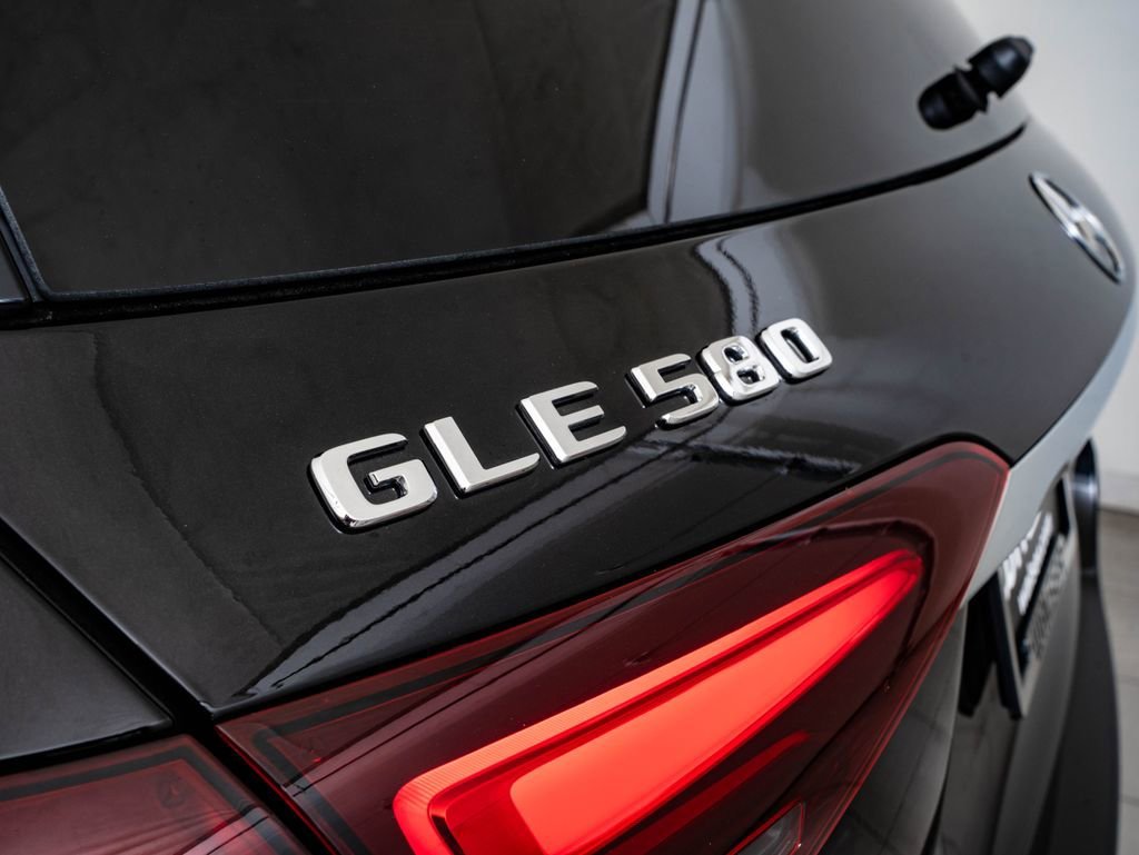 Certified Used 2026 Obsidian Black Metallic Mercedes-Benz GLE 580 image 20