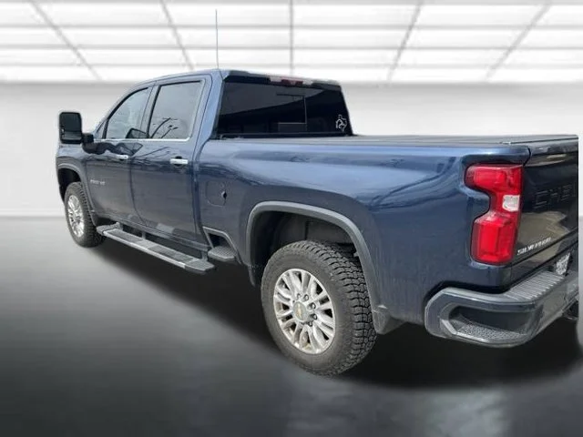 Used 2021 NORTHSKY BLUE METALLIC Chevrolet High Country image 3