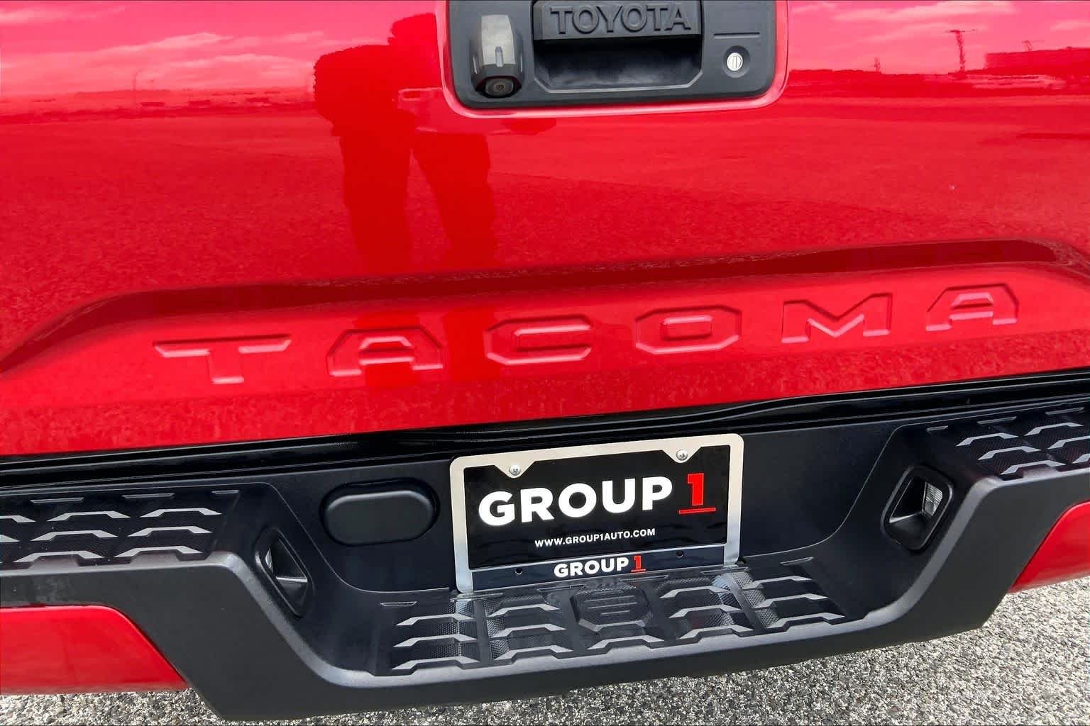 Used 2017 Barcelona Red Metallic Toyota SR image 10