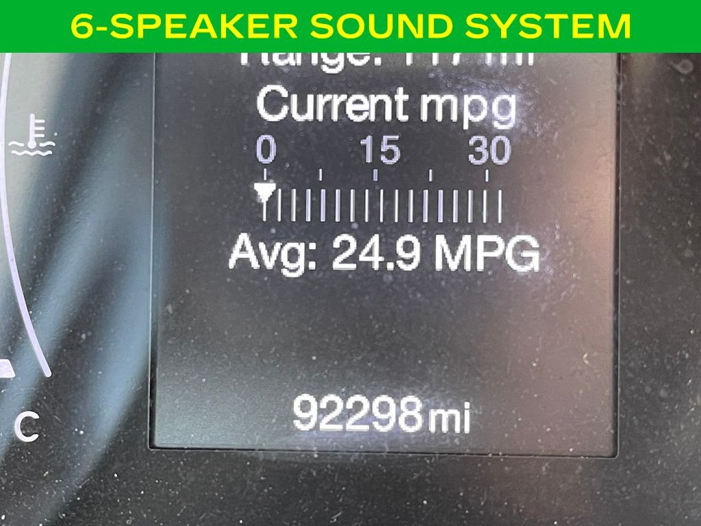 Used 2021 Diamond Black Crystal Pearlcoat Jeep Latitude image 14