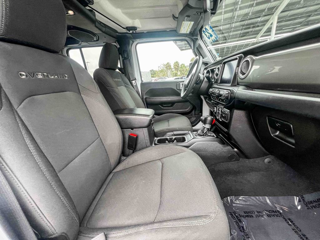 Used 2023 White Jeep Overland image 15