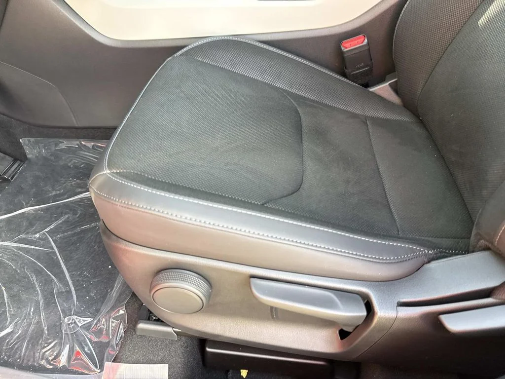 New 2026 Machine Gray Metallic Mazda 2.5 S Select AWD image 27