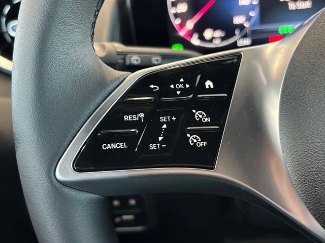 New 2026 Polar White Mercedes-Benz GLB 250 image 44
