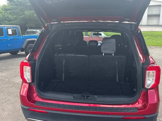 Used 2020 Red Ford XLT image 14