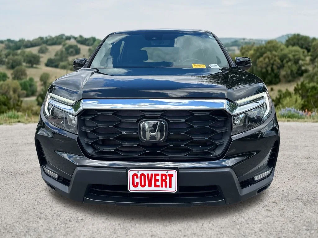 Used 2023  Honda EX-L image 2