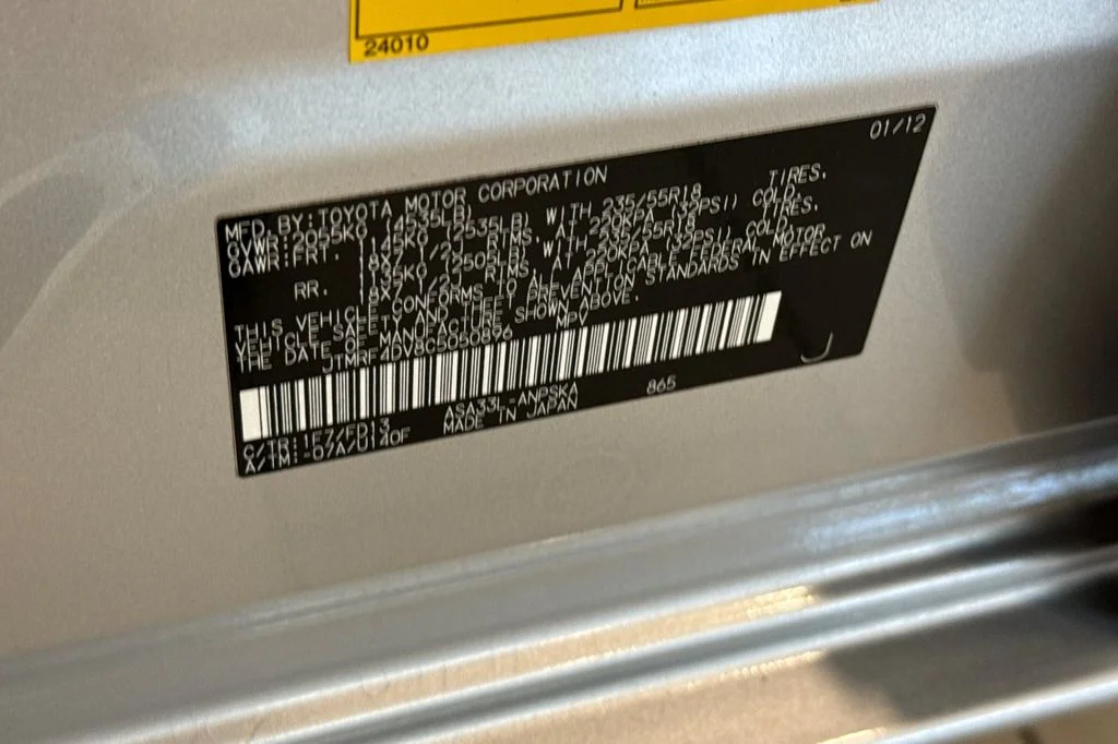 Used 2012 Silver Toyota Sport image 33