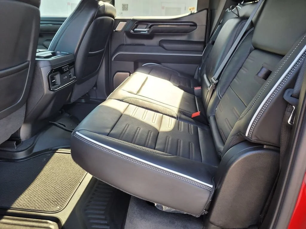 2026 GMC Sierra 1500 AT4X - Photo 7