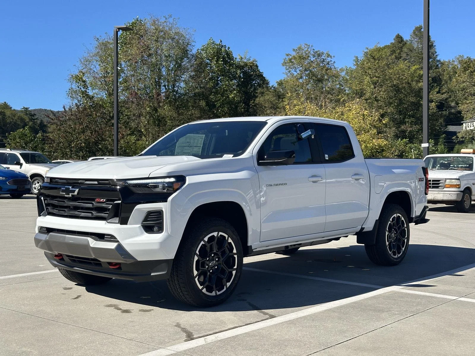 New 2026 SUMMIT WHITE Chevrolet 4WD Z71 image 3