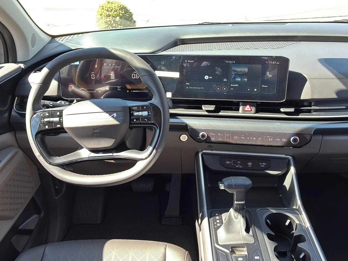 New 2027 Ceramic Silver Kia LXS image 11