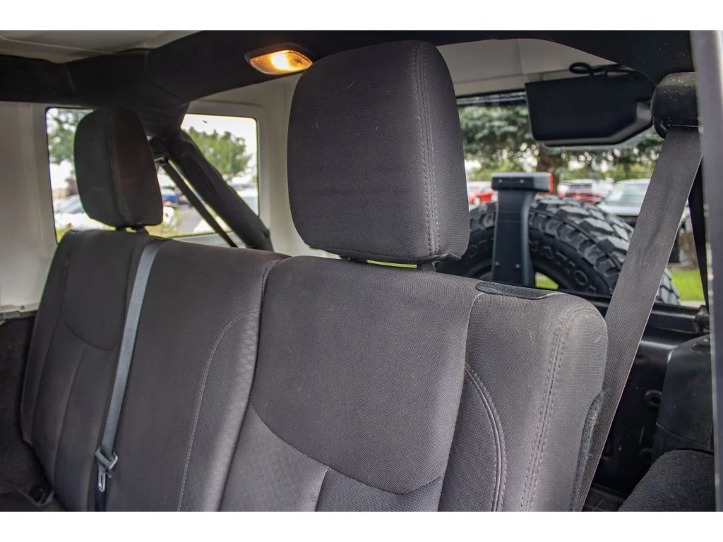 Used 2018 Granite Crystal Metallic Clearcoat Jeep Sport S image 18