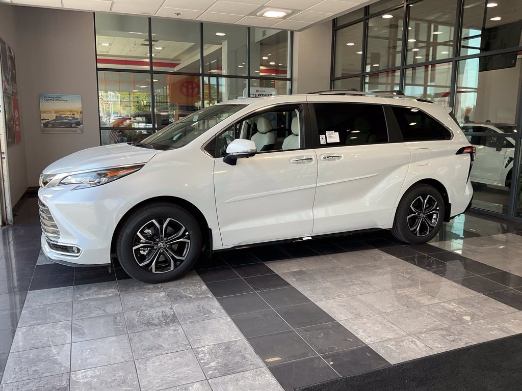New 2026 Beige Toyota Platinum image 3