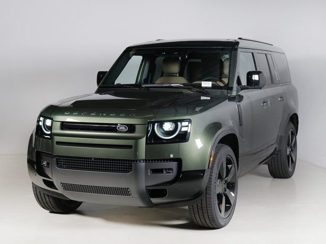 2026 Land Rover Defender 130 X-Dynamic SE P400's photo