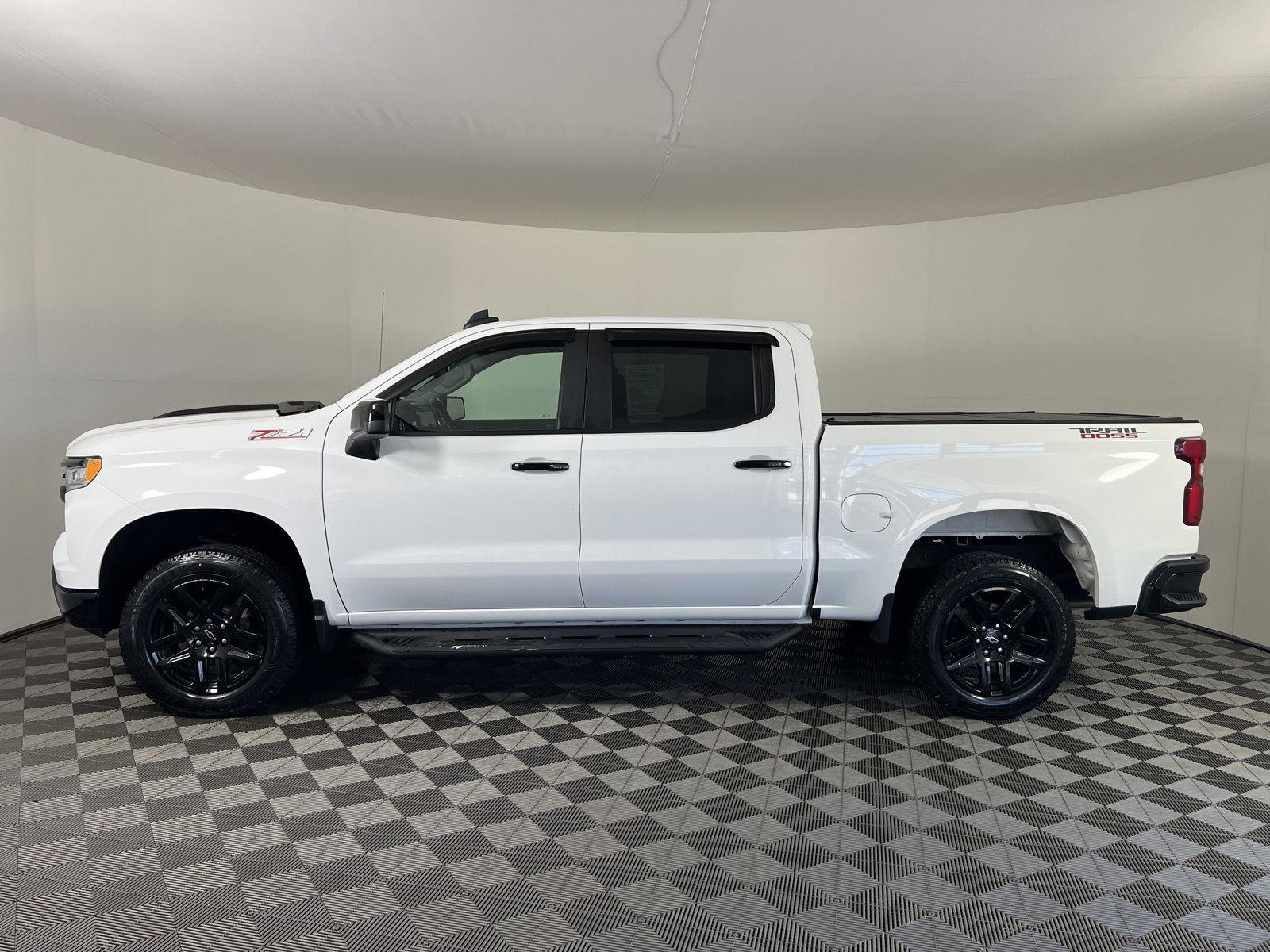 Used 2022 Summit White Chevrolet LT Trail Boss image 27