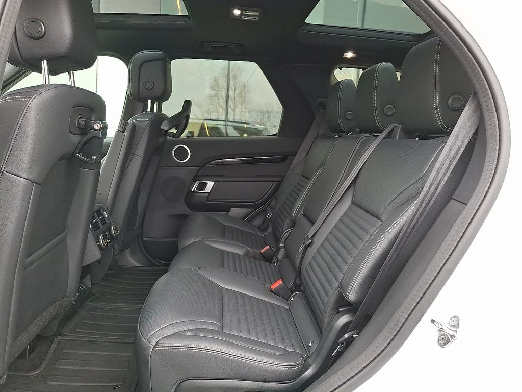 Certified Used 2025 White Land Rover S image 9