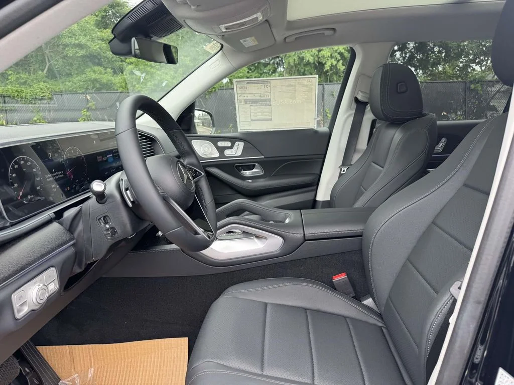 New 2026 Black Mercedes-Benz GLS 450 image 4