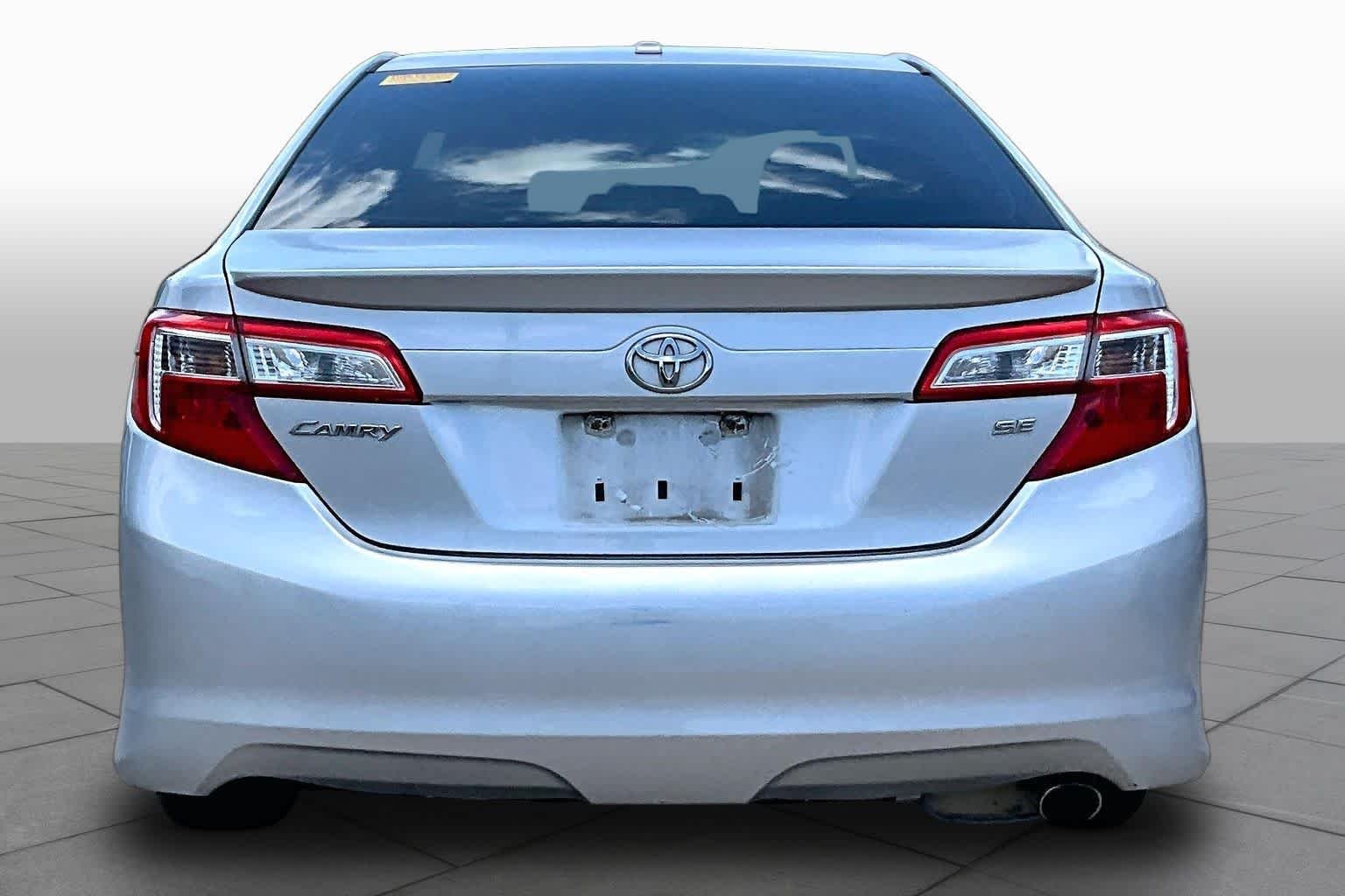 Used 2012 Classic Silver Metallic Toyota SE image 4