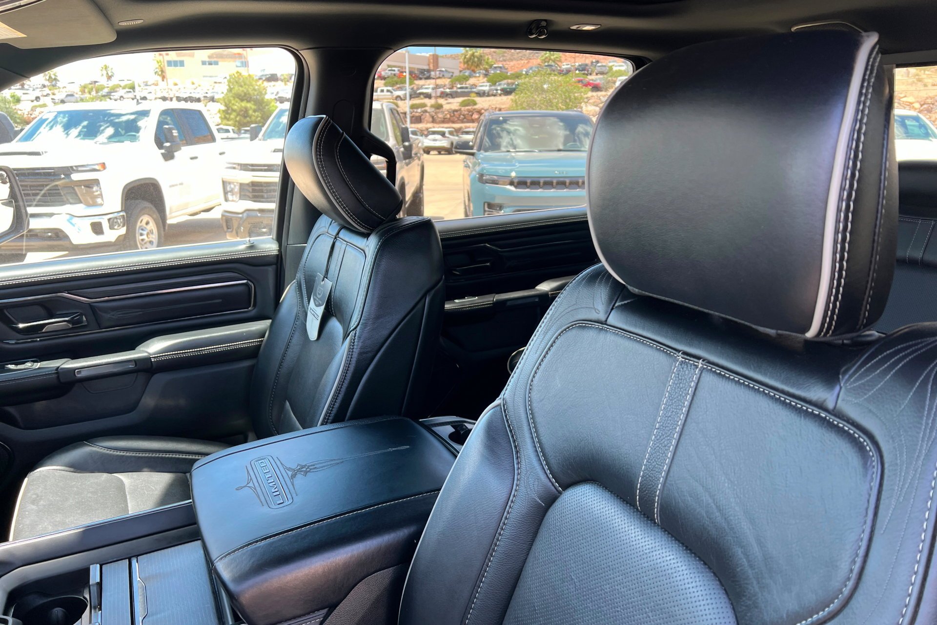 Used 2022 Diamond Black Crystal Pearlcoat Ram Limited image 17