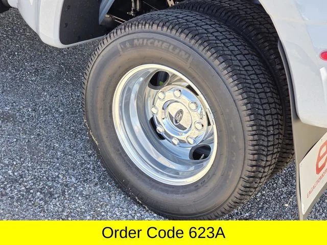 New 2026 Avalanche Ford F-350® XLT image 8