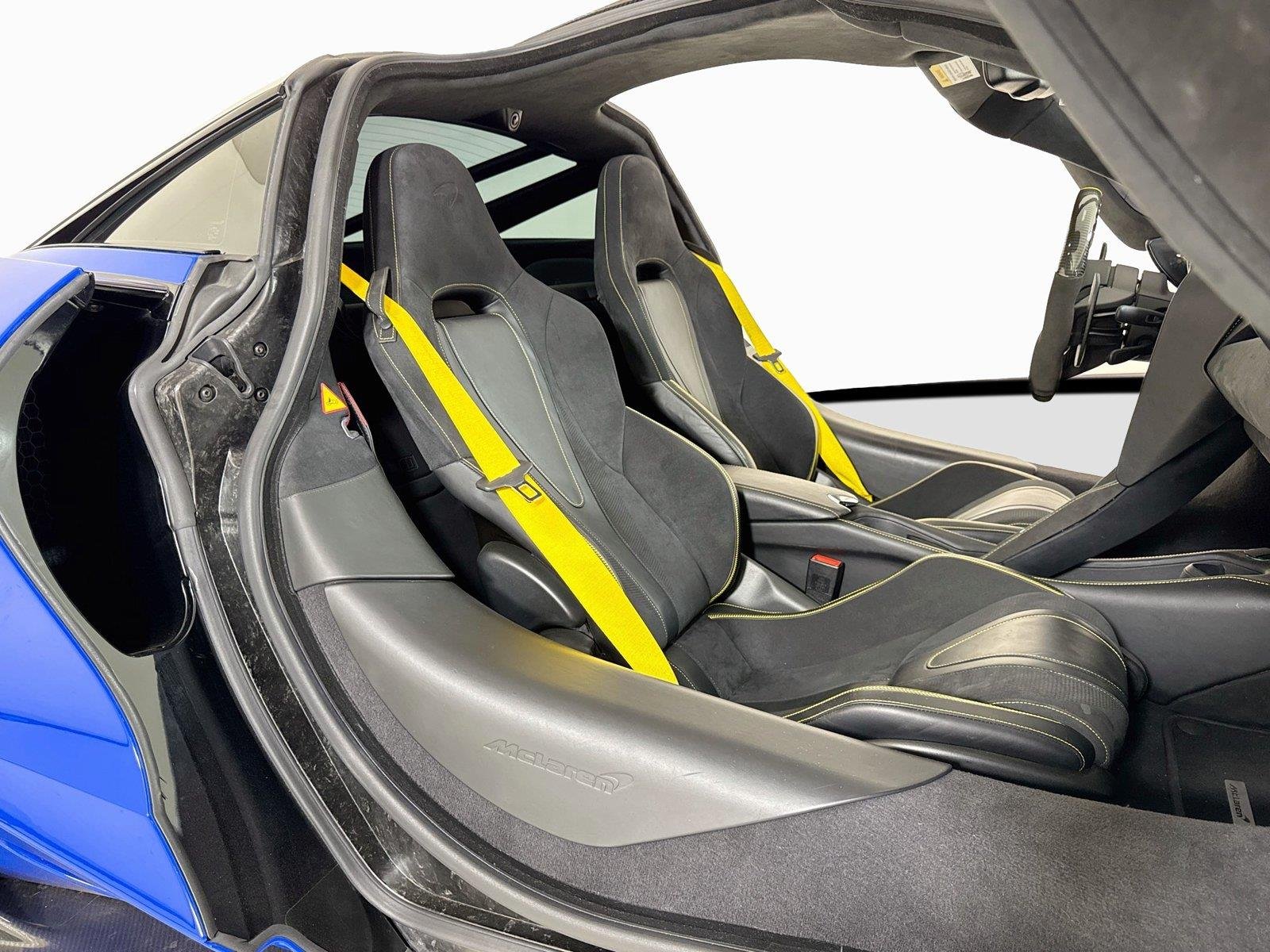 Used 2021 MSO Paris Blue / Miami Blue Wrap McLaren Performance | Full Ryft Body Kit | Carbon Steering Wheel | Exhaust | Custom Wheels image 23