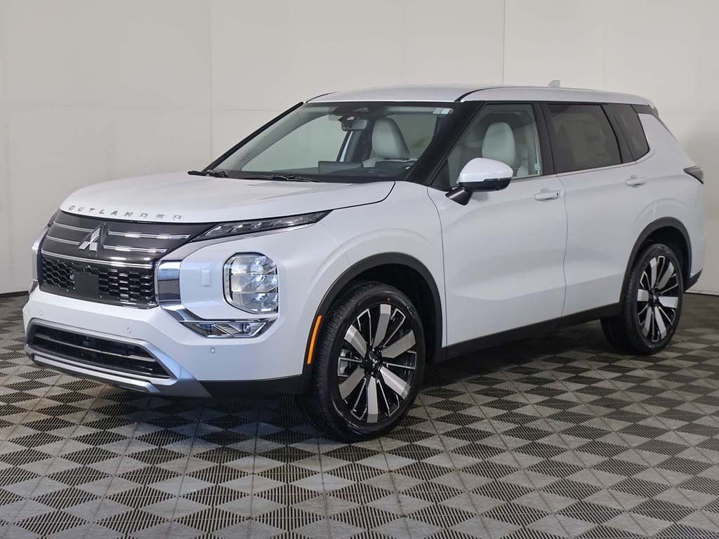 New 2026 White Mitsubishi SE 1.5T S-AWC image 10