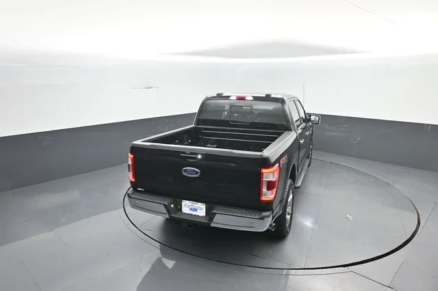 Used 2021 Black Metallic Ford Lariat image 30