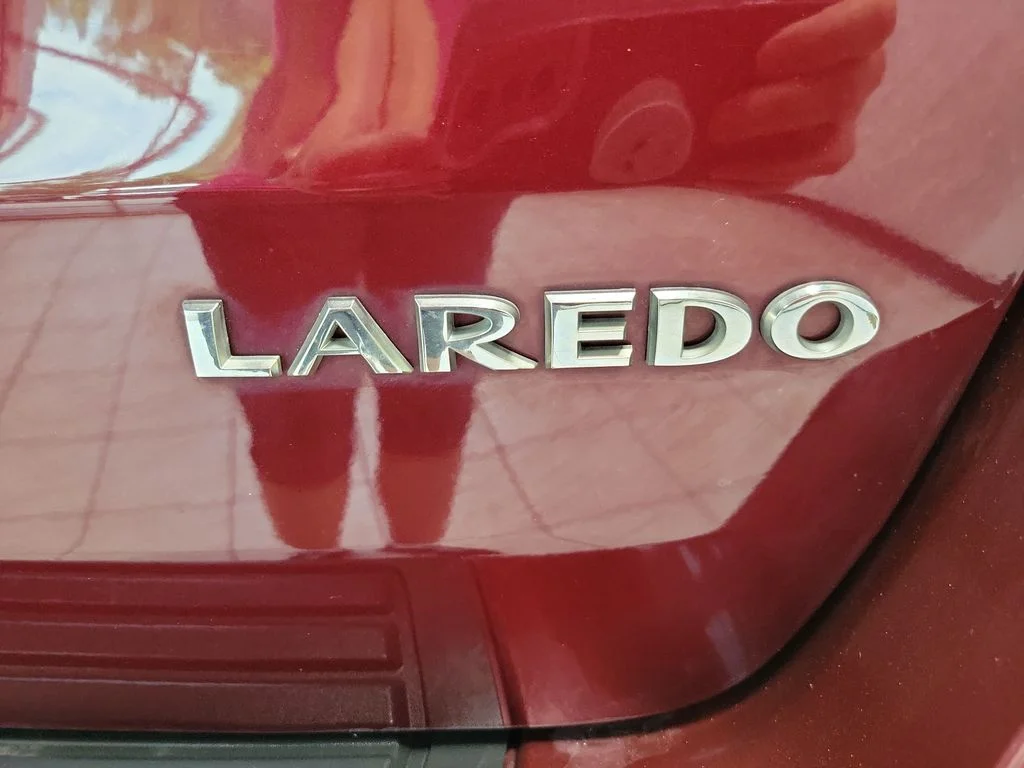 Used 2017 Red Jeep Laredo image 15