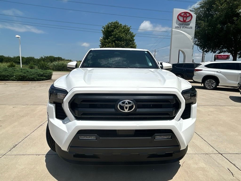 Used 2025 White Toyota SR5 image 2