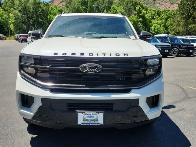 New 2026 Star White Metallic Tri-Coat Ford Platinum® image 6