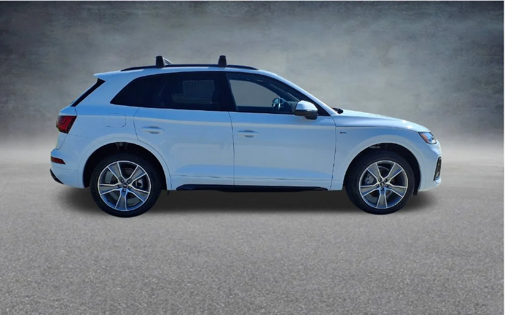 2025 Audi Q5 Premium - Photo 8