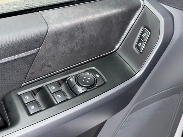 New 2026 Oxford White Ford XLT image 11