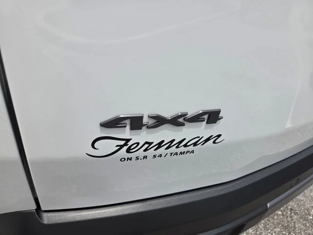 New 2026 Bright White Clear-Coat Exterior Paint Jeep Laredo image 11