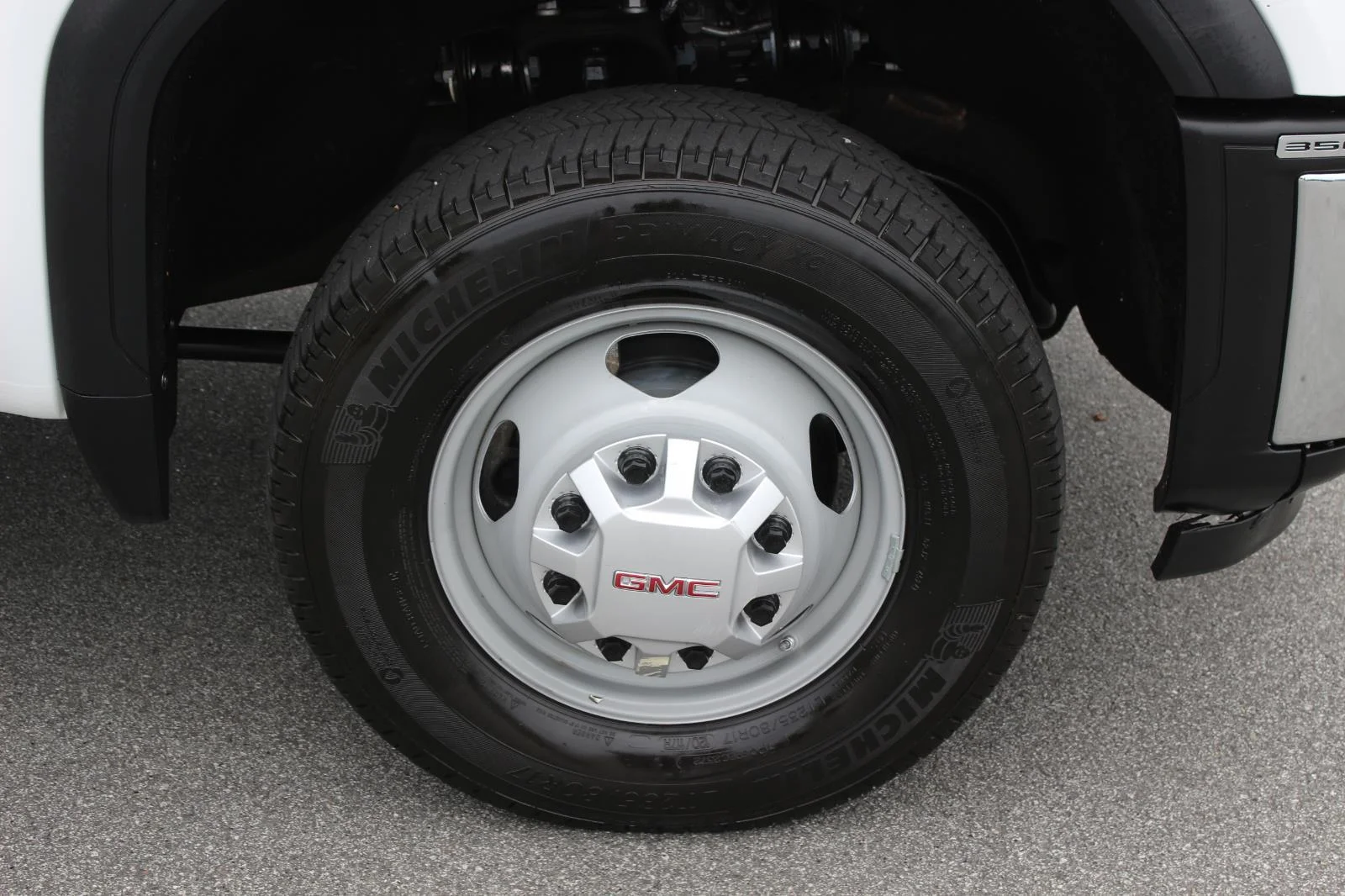 Used 2025 Summit White GMC Pro image 34