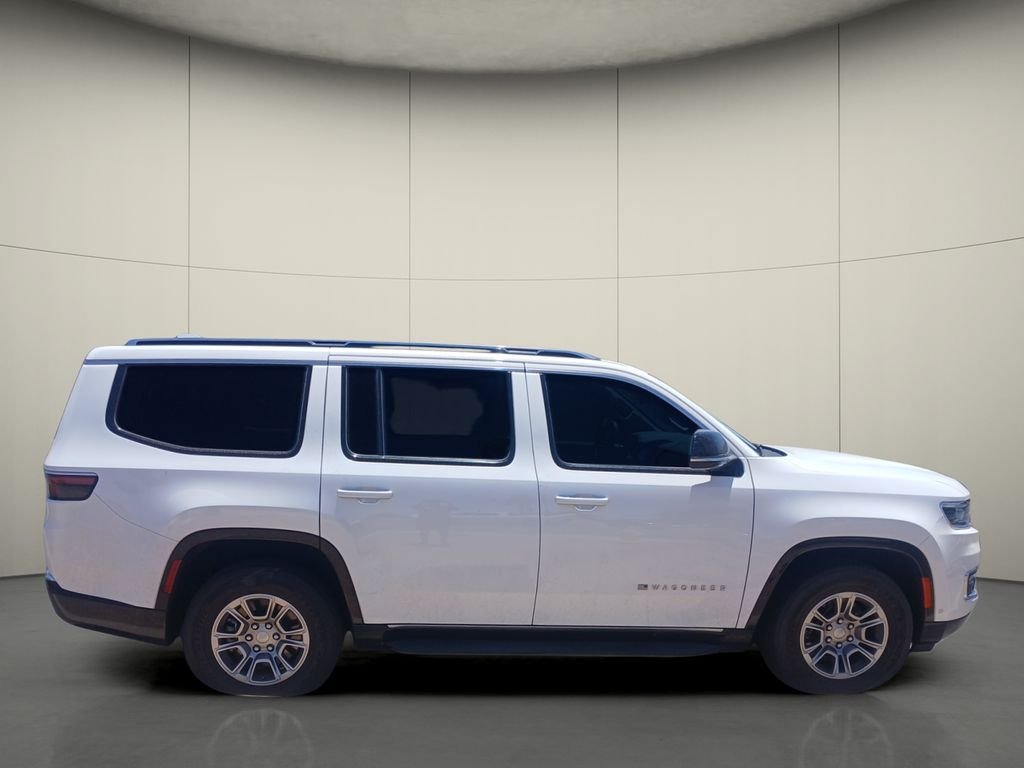 Used 2023 White Jeep Base image 8